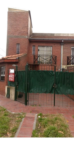 Imagen 2 de 15 de Duplex De 2 Amb. C / Cochera