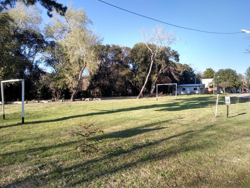 Imagen 13 de 15 de Casa Florencio Varela Bª Privado Las Calandrias Dinamarca 40