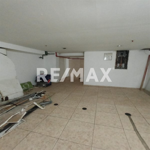 Alquiler De Local Comercial La Candelaria 94mts/1b