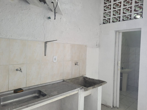 Casa Com Salão Comercial À Venda Em Ferraz De Vasconcelos