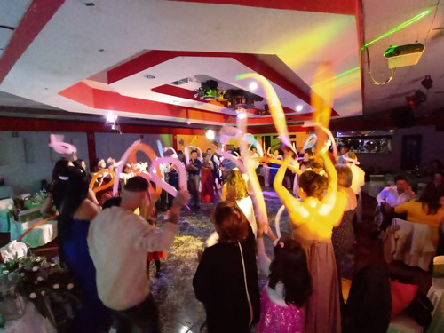 Imagen 3 de 10 de Dj Para Fiestas, Bodas, Xv Años, Renta De Rockola Karaoke
