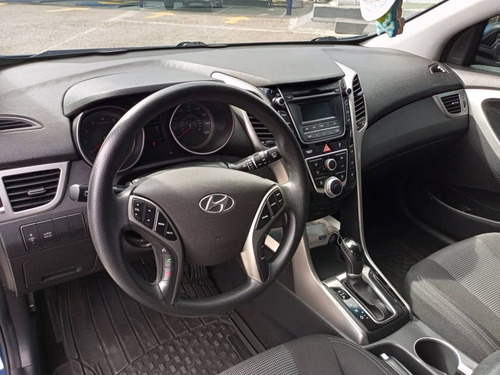 Imagen 12 de 18 de Hyundai Elantra Gt