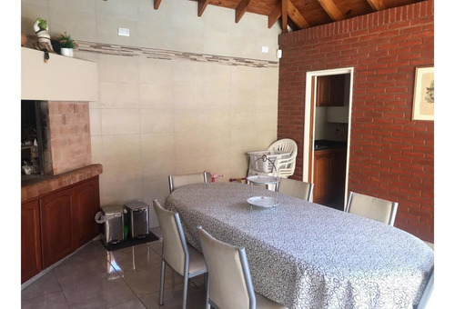 Imagen 12 de 28 de Excelente Casa En Villa Devoto Residencial