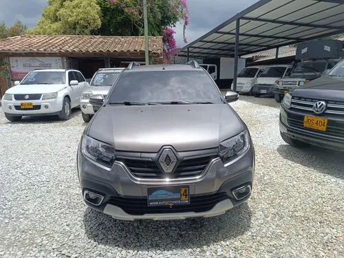 Renault Stepway 1.6 Intens automatica