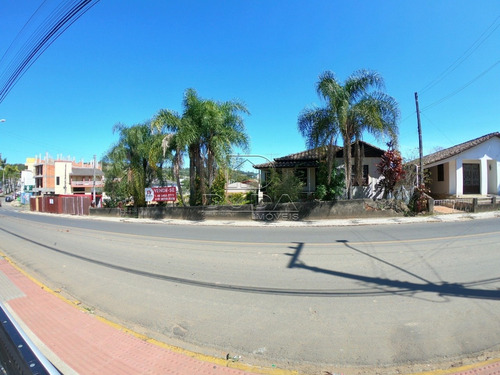 Imagem 1 de 6 de Terreno - Centro - Ref: 31879 - V-31876