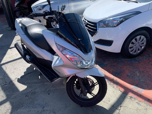 Imagem 10 de 15 de Honda Pcx 2017