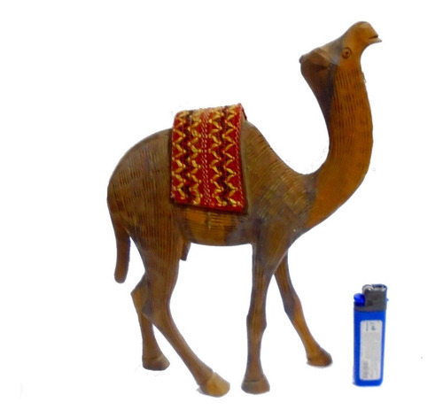 Antigua Figura De Camello Tallada, Madera, 27 Cms De Alto