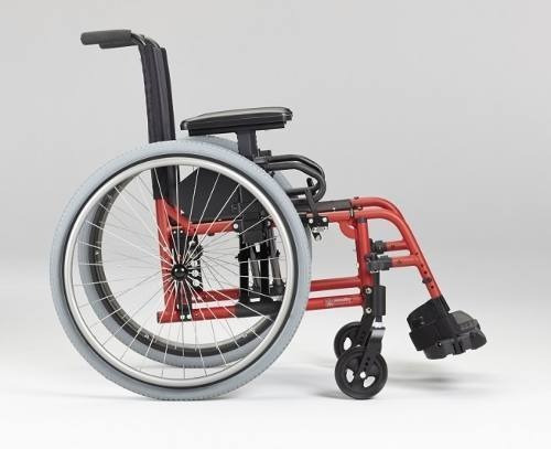 Silla de ruedas Ki Mobility Catalyst 5VX manual ancho del asiento 41cm