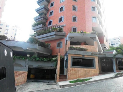 Tibisay Rojas Vende Amplio Apartamento En Residencias Golden Bulding. Urb. El Parral   Cod. 215014