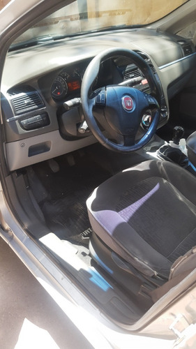 Imagen 7 de 15 de Fiat Linea