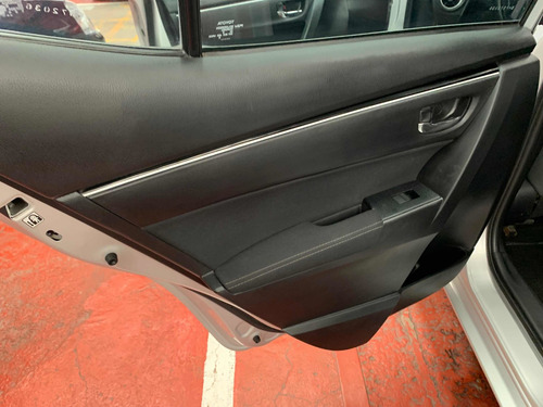 Imagen 7 de 13 de Toyota Corolla 1.8 Le Cvt Aut Ac 2017
