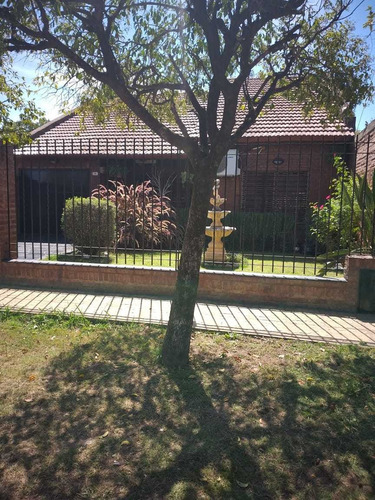 Imagen 2 de 14 de Chalet Moreno Sur Exclente