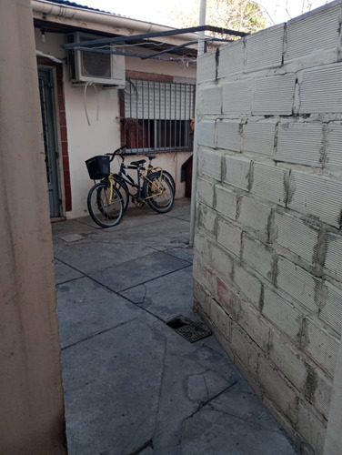 La Casa De Doña Rosa - Ph Unico Por Pasillo - A Pasos De 9 De Julio Al 4200 - Monte Chingolo