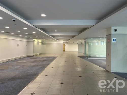 Local Comercial : 412 M2 Piso 1 En Arriendo En Andres Bello