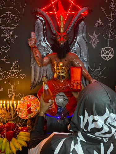 Trabalho Para Prosperidade E Riqueza Com O Poderoso Baphomet