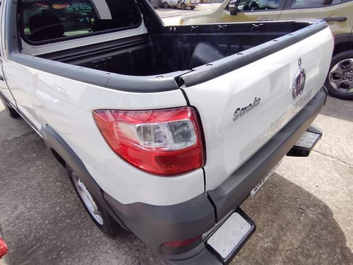 Imagem 9 de 10 de Fiat Strada 2018 1.4 Hard Working Flex 2p
