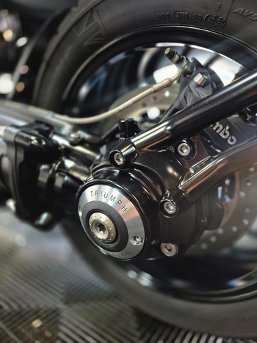 Triumph Rocket 3 R