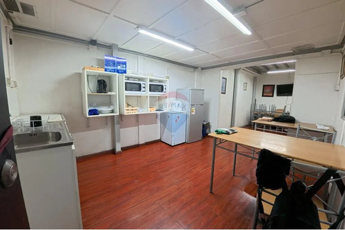 Bodega Con Oficina En Recoleta