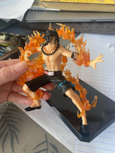 Figura De Colección Portgas Puño De Fuego One Piece 11 Cm