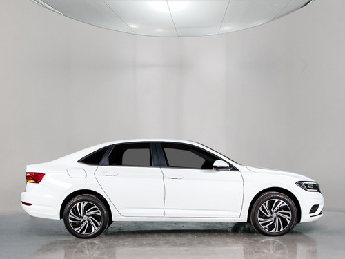 Imagen 6 de 8 de Volkswagen Vento 1.4 Highline 150cv At