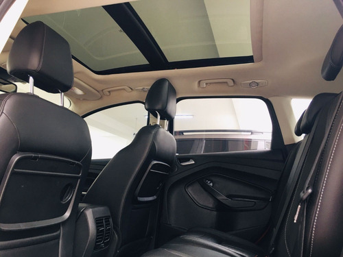 Imagen 8 de 15 de Ford Escape Titanium Modelo 2016
