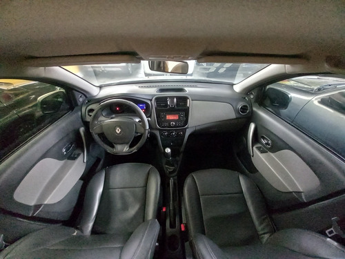 Imagem 9 de 10 de Renault Logan 2016 1.6 Expression Hi-power 4p