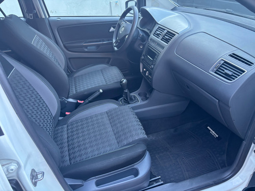 Volkswagen Fox 1.6 Highline