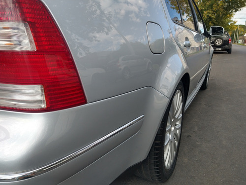 Volkswagen Bora 1.8 T Highline