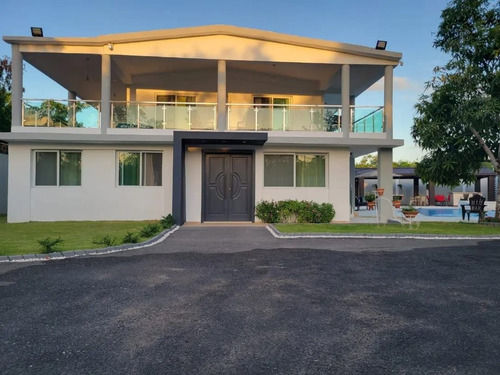 En Venta Villa Amueblada En Juan Dolio