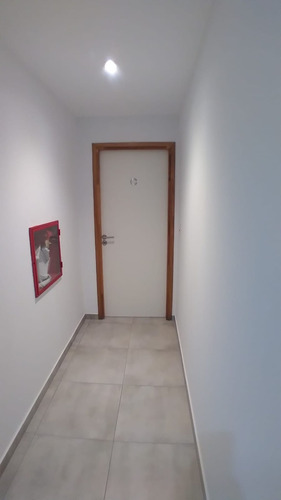 Excelente Departamento Un Dormitorio 6 E/ 65 Y 66