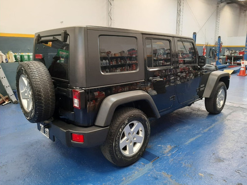 Jeep Wrangler Unlimited At 3.8 V6 2011