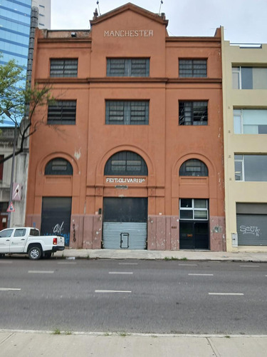 Ing. Huergo - Av Brasil: Edificio En Block - Oficinas Y Depositos. Salida A 2 Calles