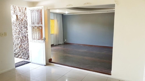 Casa Com 3 Dormitórios À Venda, 180 M² Por R$ 550.000,00 - Centro - Gravataí/rs - Ca2031