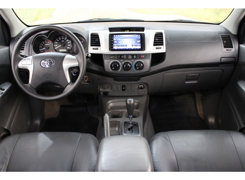 Toyota Hilux 2.7 SR 4X2 CD 16V FLEX 4P AUTOMATICO
