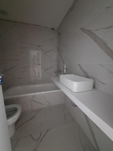 Imagen 25 de 30 de Alquiler Departamento 4 Ambientes Con Dependencia Al Rio En Barrio Puerto Escondido Nordelta