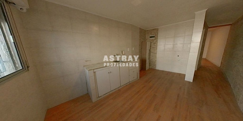 Imagen 7 de 16 de Casa En Venta De 3 Dormitorios En La Blanqueada (ref: Ast-2572)