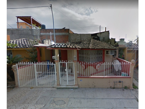 Remato Casa En: Cabo Corrientes 521, Jardines Del Puerto, 48315 Puerto Vallarta, Jal.