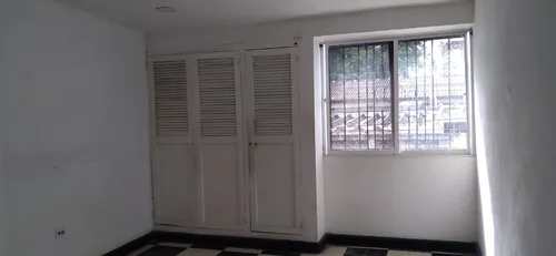 Arriendo-venta Casa Con Bien Ubicada Con Dos Niveles Valor De Venta : $350,000,000 Cod. 49647