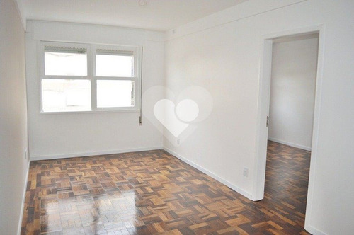 Apartamento 1 Quarto Com Suíte, Living 2 Ambientes, 1 Vaga Coberta, Elevador No Menino Deus - 28-im412956