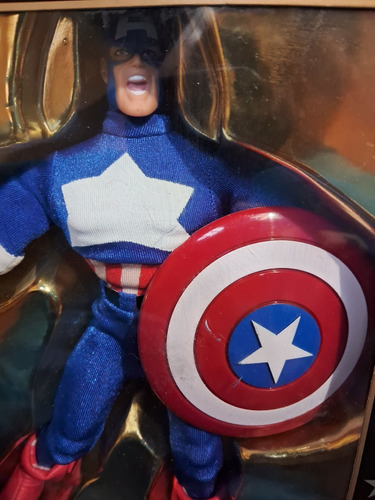 Captain America Famous Cover Series Toybiz