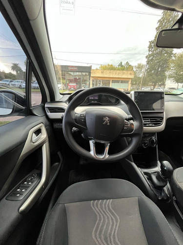 Peugeot 2008 1.6 Allure