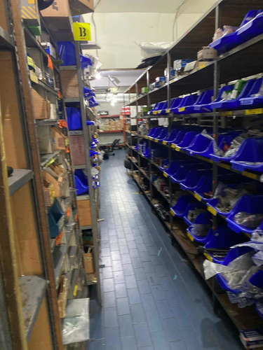 Imagen 2 de 9 de Local Comercial En Venta Av Río De Janeiro 115 M2