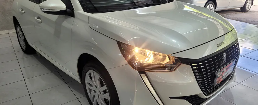 Peugeot 208 Flex Automático