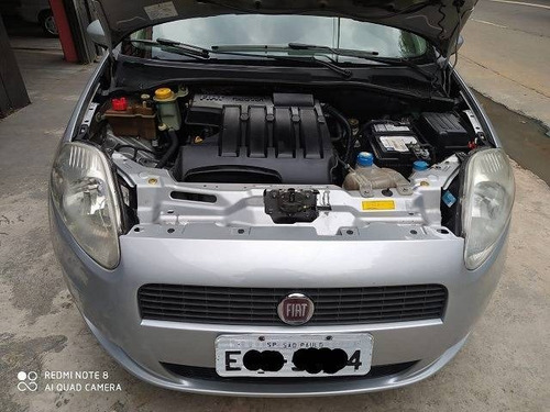 Fiat Punto 1.4 Attractive 8v Flex 4p Manual