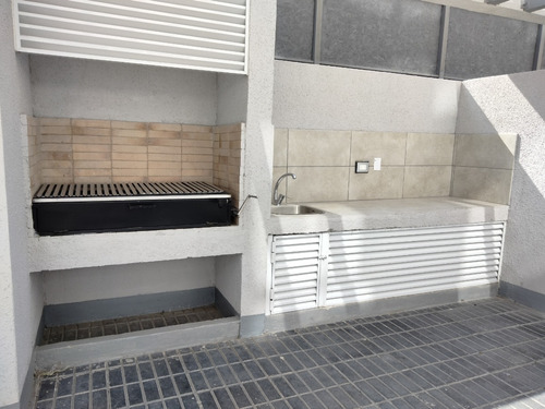 ** Piso 5. Gcomunes Bajos!** 1 Hab / 1 Baños, Oriente