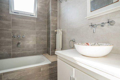 Penthouse Único En Haedo Con Terraza Y Cochera