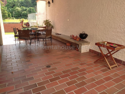 Casa En Venta, Urb. Los Naranjos Del Cafetal
