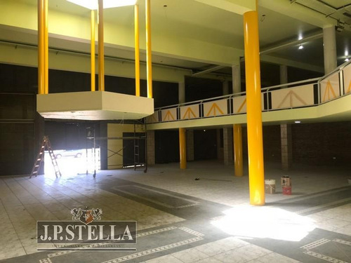 Imagen 20 de 29 de Local Comercial 1800 M² En 3 Plantas - Ideal Centro Comercial - Gonzalez Catan