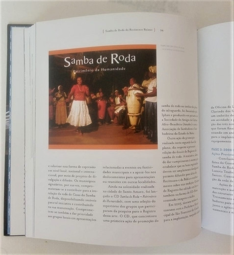 Livro Samba De Roda Do Recôncavo Baiano . + Cd