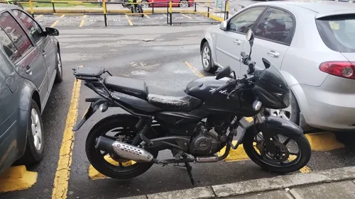 Pulsar 180 2018